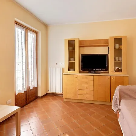 Apartment Meridiana 3 *